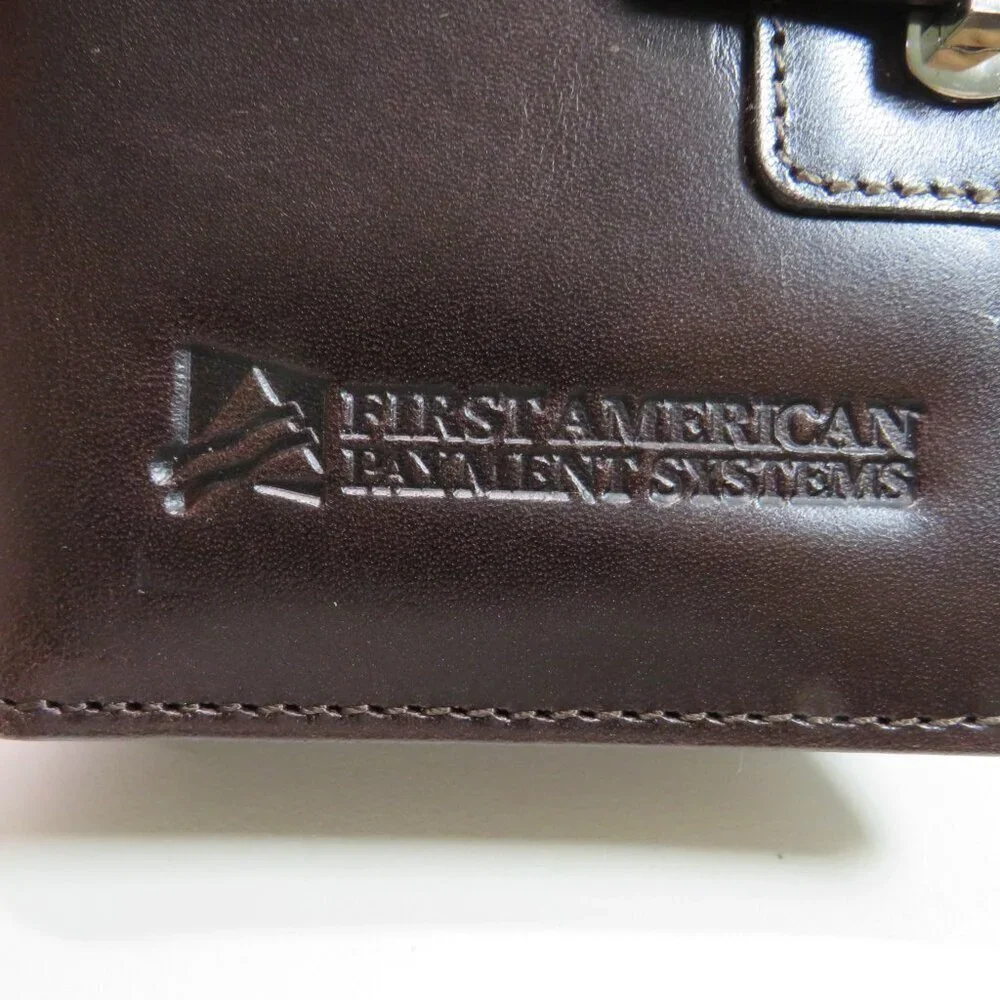 Vtg Cutter and Buck Genuine Leather Travel Wallet w Large Pocket & Notepad w Box